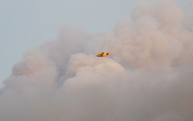 Φωτιά τώρα στον Έβρο – Συνεχίζεται η μάχη για κατάσβεση της πυρκαγιάς στη Ρόδο