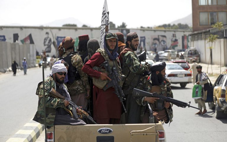 Ταλιμπάν: Εκτοξεύουν απειλές στη Δύση, απορρίπτουν τις κατηγορίες ως fake news