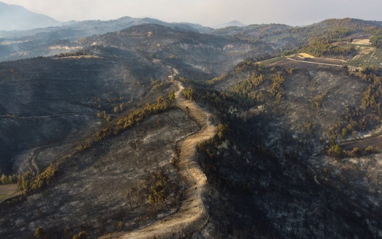 Φωτιές – «Κοπέρνικος»: Πάνω από 1 εκατ. στρέμματα έγιναν στάχτη μέσα σε δύο εβδομάδες στην Ελλάδα