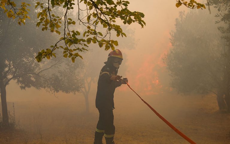Πολύ υψηλός κίνδυνος πυρκαγιάς το Σάββατο για έξι Περιφέρειες