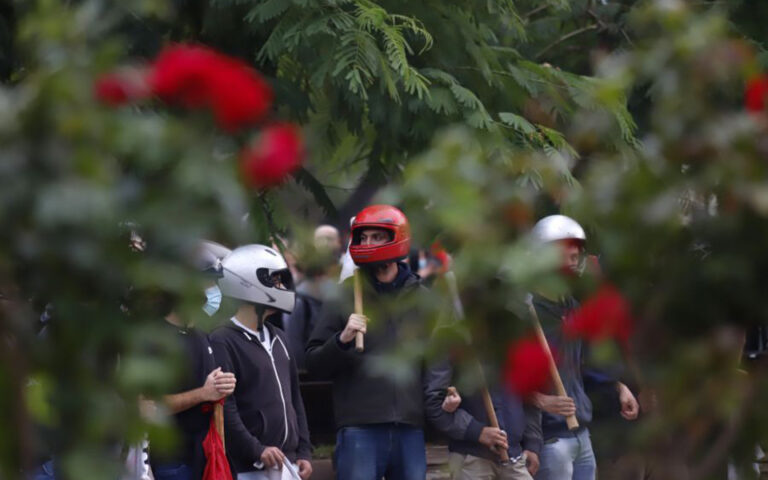 ΕΠΑΛ Σταυρούπολης: Στη Δικαιοσύνη οδηγήθηκαν οι 11 συλληφθέντες για τα επεισόδια