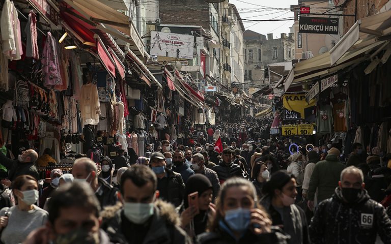 Τουρκία: Η φτώχεια «θερίζει» τη χώρα, ο Ερντογάν δίνει υποσχέσεις…