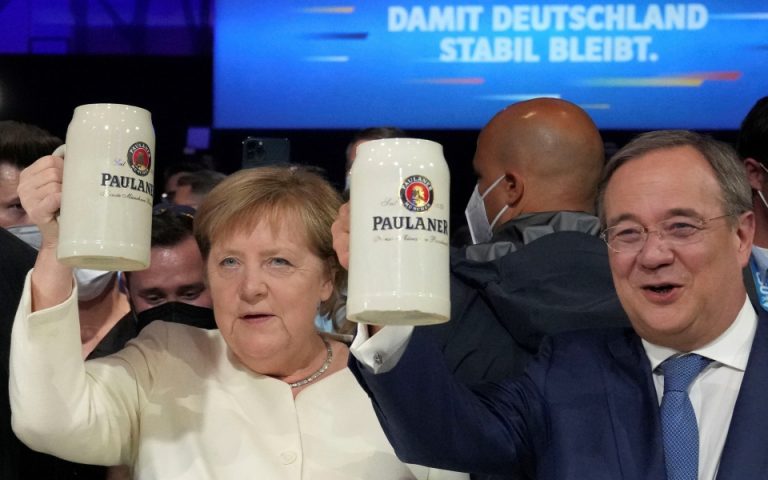 Μέρκελ: Ύστατη έκκληση προς το CDU/CSU για τη νίκη