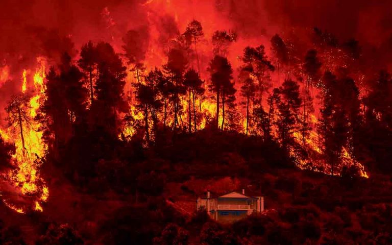 Έρευνα: Πάνω από 33.000 θάνατοι ετησίως συνδεόνται με τη ρύπανση από τις δασικές πυρκαγιές