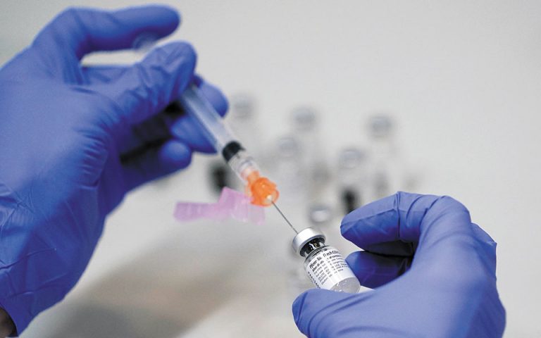 Κερκόπορτες στο τείχος της ανοσίας: Εισαγγελείς για «μαϊμού» εμβολιασμούς