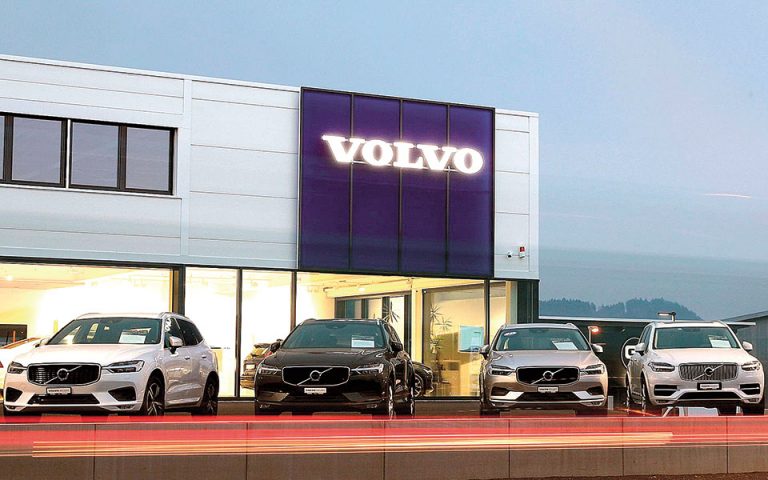 Χτυπάει την πόρτα του χρηματιστηρίου η Volvo