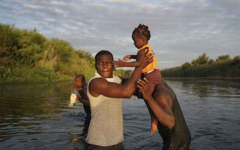 Πώς έφτασαν χιλιάδες Αϊτινοί στα σύνορα ΗΠΑ-Μεξικού (εικόνες)