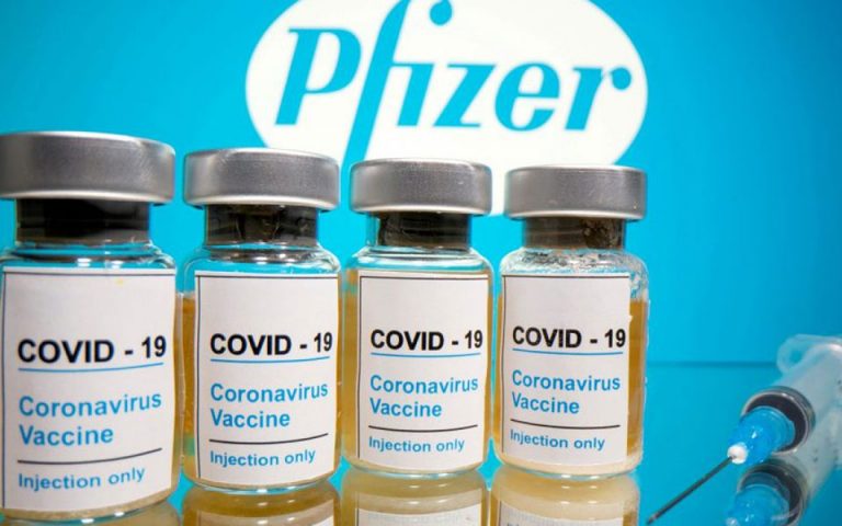 Με το εμβόλιο της Pfizer η τρίτη δόση