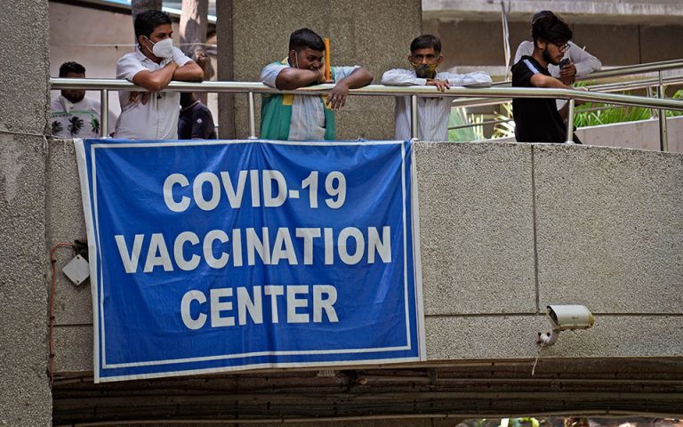Κορωνοϊός: Η Ινδία θα εξάγει οκτώ εκατ. δόσεις εμβολίων τον Οκτώβριο