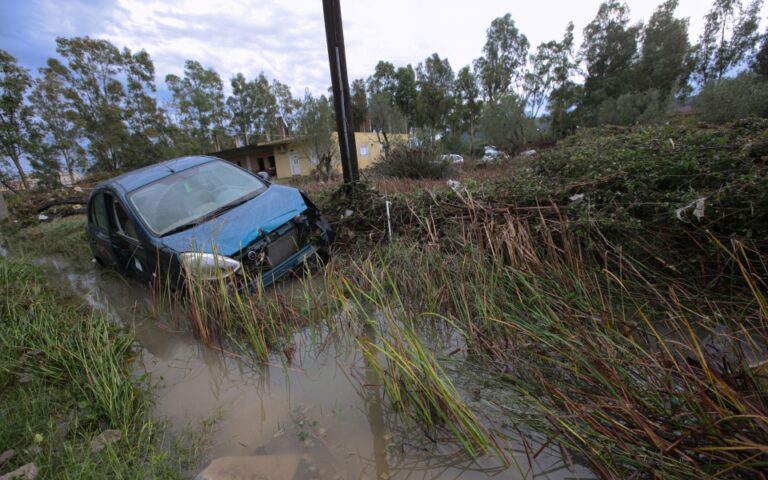 Αγρίνιο: Εκκενώθηκε οικισμός λόγω ανόδου της στάθμης του νερού στη λίμνη Λυσιμαχεία