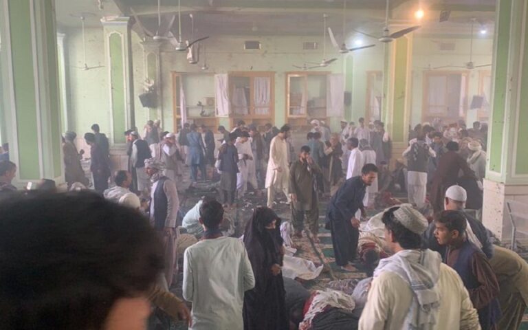 Αφγανιστάν: Έκρηξη με πολλά θύματα σε τέμενος στην Κανταχάρ