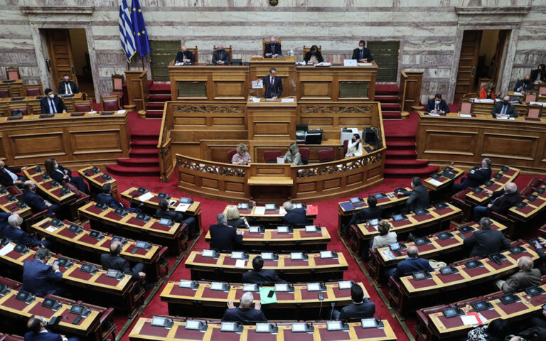 Live η συζήτηση στη Βουλή για τη συμφωνία Ελλάδας – Γαλλίας