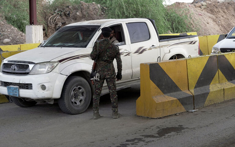 Υεμένη: Αυτοκίνητο εξερράγη στο διεθνές αεροδρόμιο – Δώδεκα νεκροί