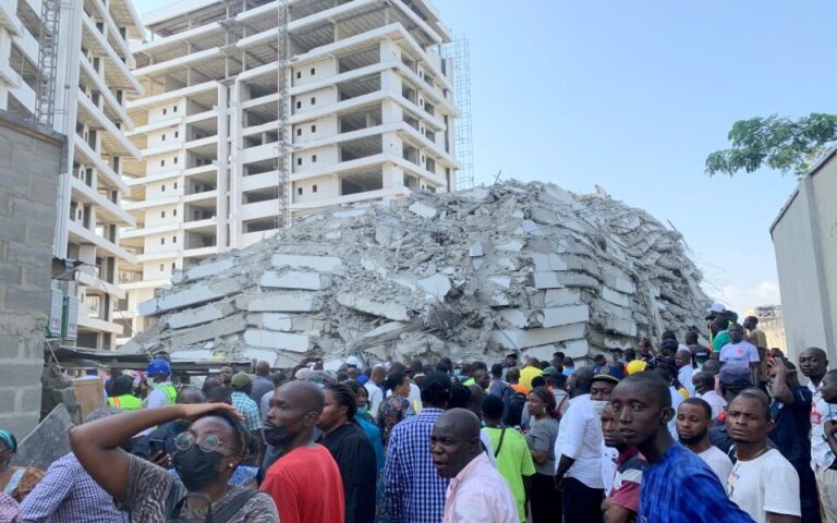 Νιγηρία: Μεγαλώνει ο αριθμός των θυμάτων από την κατάρρευση πολυόροφου κτιρίου