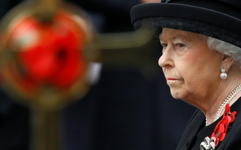 Βασίλισσα Ελισάβετ: Ακύρωσε νέα δημόσια εμφάνιση λόγω προβλήματος υγείας