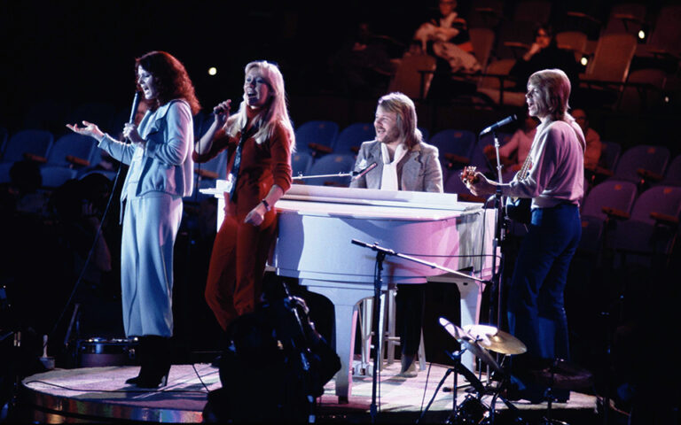 ABBA: Επιστροφή στην κορυφή των βρετανικών τσαρτ ύστερα από 40 χρόνια