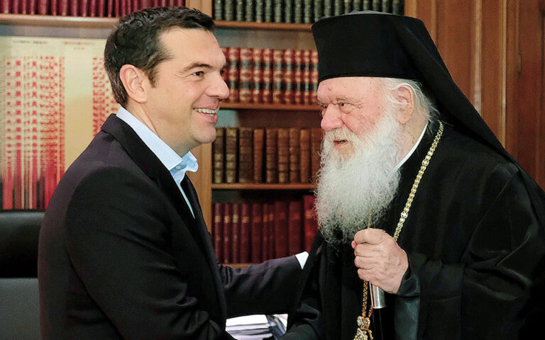 ΣΥΡΙΖΑ: Σφοδρή σύγκρουση για τεστ και Εκκλησία