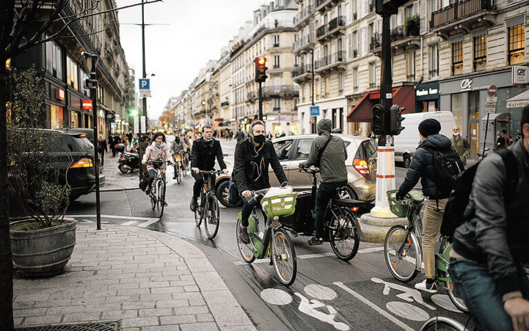 Τα ποδήλατα κατέκτησαν το Παρίσι
