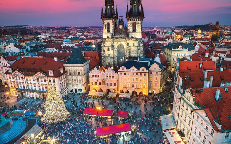 Πράγα: Τα Χριστούγεννα της πηγαίνουν πολύ