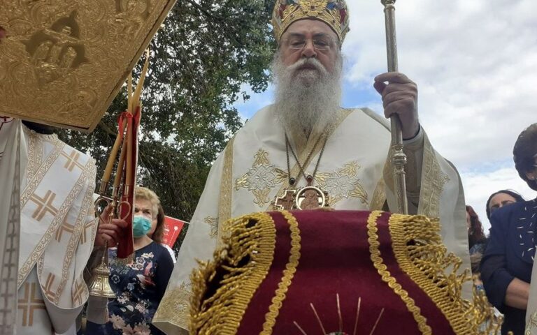 Μητροπολίτης Ζακύνθου: Εθεσε σε αργία 14 «αρνητές» ιερείς