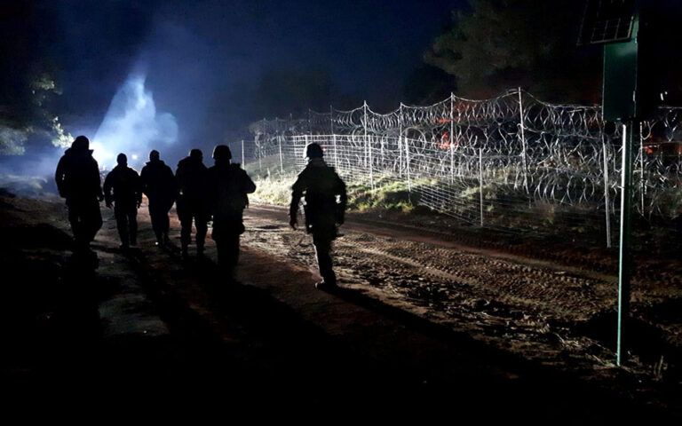 Μεταναστευτική κρίση – Ουκρανία: Προς ανάπτυξη χιλιάδων στρατιωτών στα σύνορα με Λευκορωσία