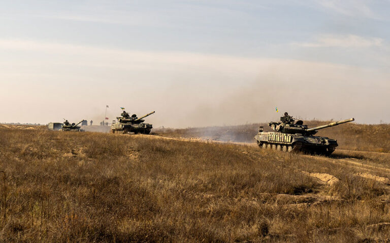 Ρωσία: Θα απαντήσουμε στη στρατιωτική επέκταση του NATO στην Ουκρανία