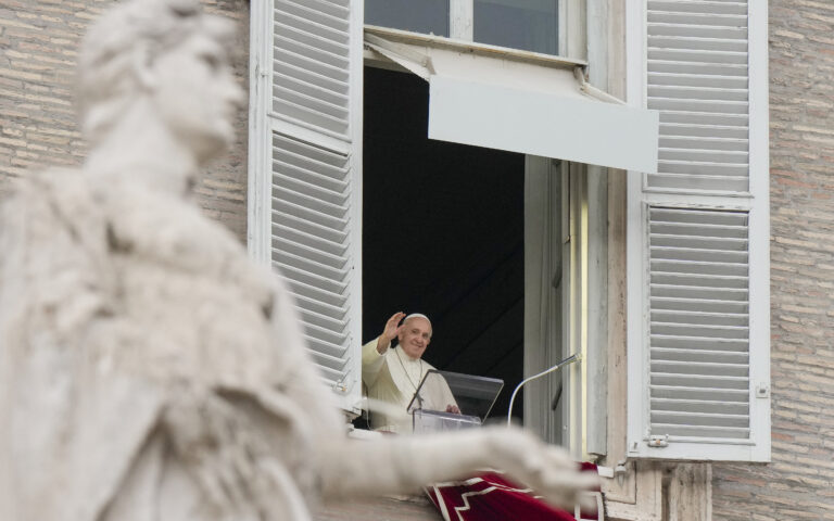 COP26 – Πάπας Φραγκίσκος: Ο πλανήτης να αντιμετωπίσει την κλιματική αλλαγή σαν να επλήγη από παγκόσμιο πόλεμο