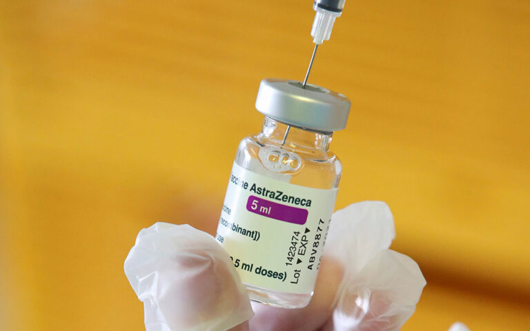Εμβόλιο AstraZeneca: Εντόπισαν πιθανή αιτία των θρόμβων