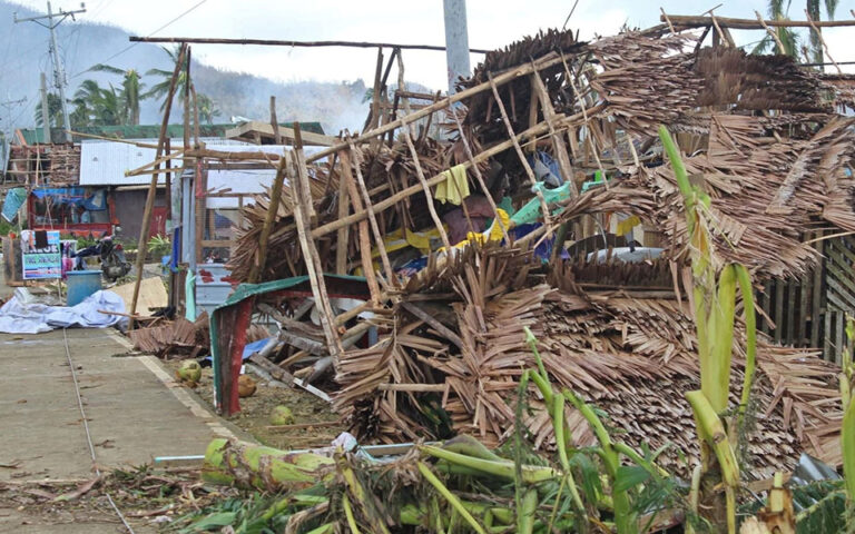 Φιλιππίνες: Στους 208 οι νεκροί του τυφώνα Ράι