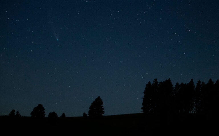 Διάστημα: Πλησιάζει τη Γη ο πιο φωτεινός κομήτης του 2021