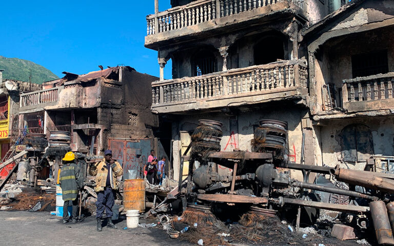 Αϊτή: Τραγωδία με 62 νεκρούς από έκρηξη σε βυτιοφόρο