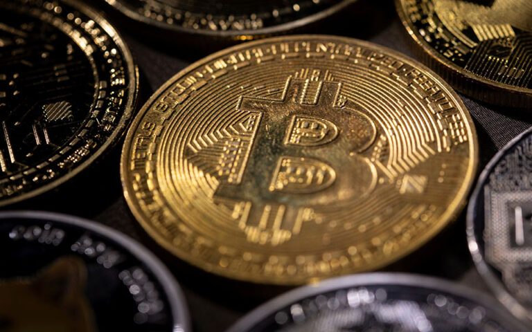 Bitcoin: Με βουτιά 5% ξεκίνησε την εβδομάδα
