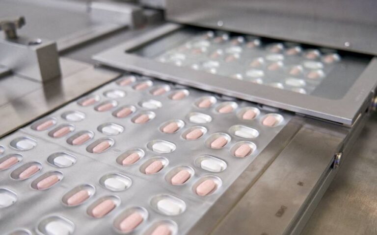 Χάπια Pfizer, Merck: Εξίσου αποτελεσματικά κατά της Όμικρον, δείχνει έρευνα