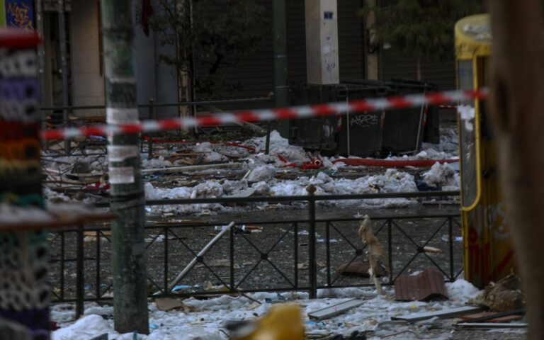 Έκρηξη στη Συγγρού: Δεν υπήρχε παροχή φυσικού αερίου στο κτίριο, λέει η εταιρεία – Τι εξετάζεται