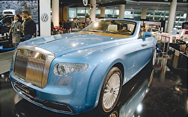 Με ρεκόρ πωλήσεων έκλεισαν το 2021 Rolls-Royce και Bentley