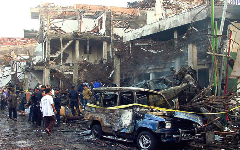 Ινδονησία: Φυλάκιση 15 ετών σε τζιχανιστή για τις βομβιστικές επιθέσεις του 2002 στο Μπαλί