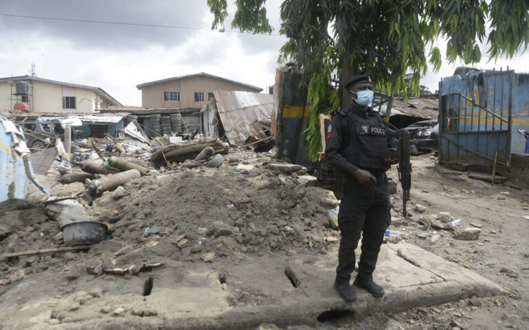 Νιγηρία: Τουλάχιστον 140 άνθρωποι σκοτώθηκαν από ενόπλους στην πολιτεία Ζαμφαρά