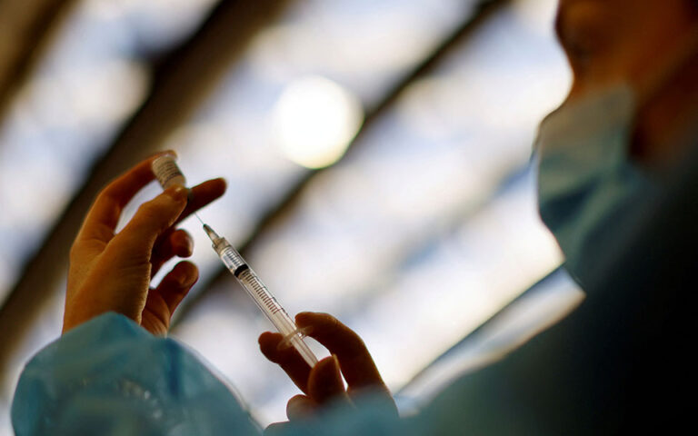 Κορωνοϊός – Υπ. Υγείας: Σε λειτουργία η πλατφόρμα για τη δήλωση εμβολιασμών που έγιναν στο εξωτερικό