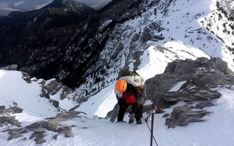 Καλάβρυτα: Χωρίς τις αισθήσεις του εντοπίστηκε και ο τρίτος ορειβάτης