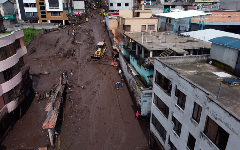 Ισημερινός: Τουλάχιστον 22 νεκροί από τις κατολισθήσεις – Άλλοι 20 άνθρωποι αγνοούνται