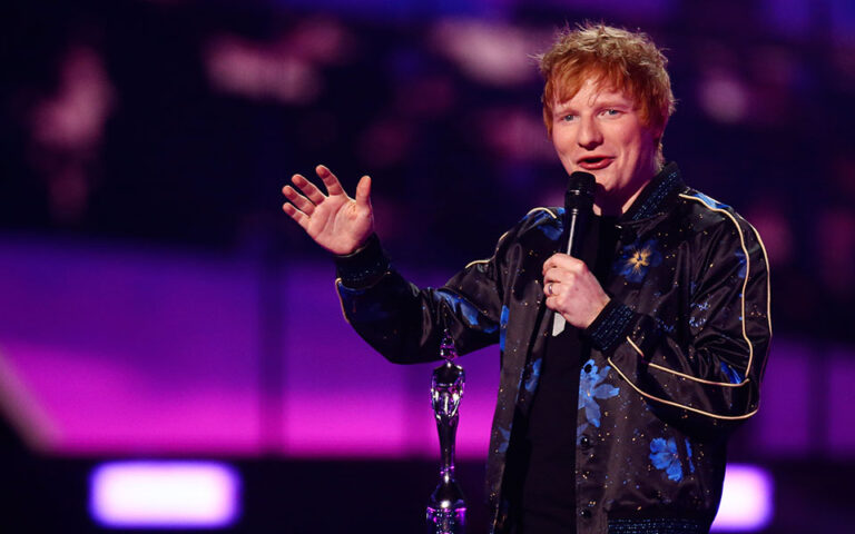 Brit Awards: Αντέλ, Εντ Σίραν και Dua Lipa οι μεγάλοι νικητές των μουσικών βραβείων
