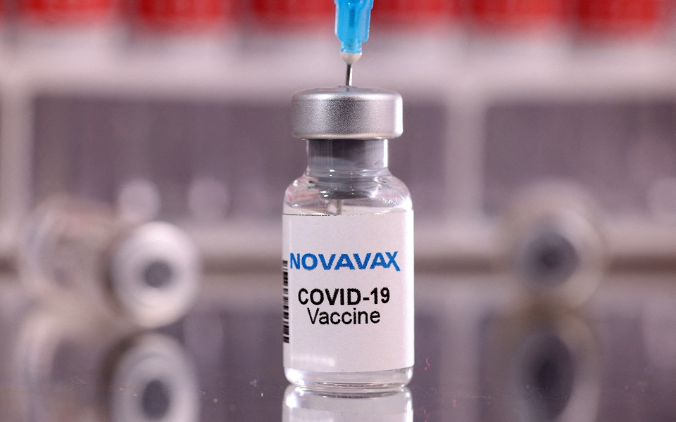εμβόλιο-novavax-σχεδόν-μισό-εκατ-δόσεις-στη-561699043