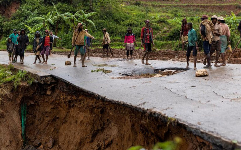 Μαδαγασκάρη: Είκοσι νεκροί και 55.000 εκτοπισμένοι από τον κυκλώνα Μπατσιράι