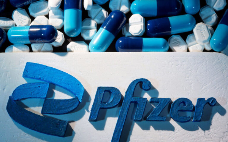 Κέρδη-ρεκόρ αναμένει το 2022 ο κολοσσός της Pfizer