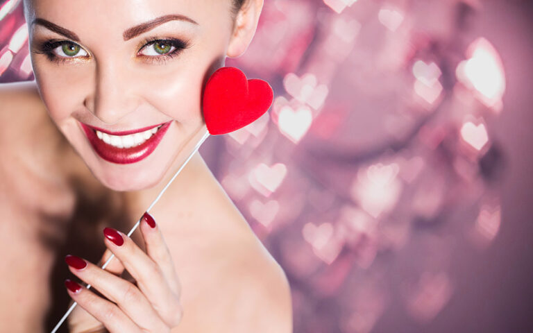 Valentine’s Day: Τα 5 βήματα για το τέλειο beauty look