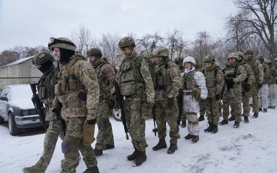 Ο ουκρανικός στρατός καταγγέλλει προβοκάτσιες από μισθοφόρους