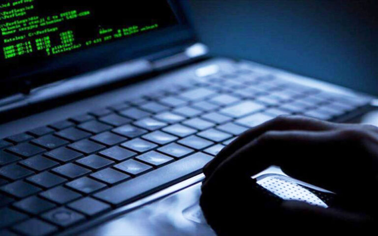 Οι «Anonymous» ανέλαβαν την ευθύνη για την επίθεση σε ιστοτόπους ρωσικών ΜΜΕ