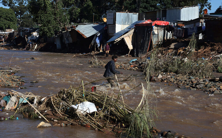 Νότια Αφρική: Τουλάχιστον 443 οι νεκροί από τις πλημμύρες – Δεκάδες αγνοούμενοι