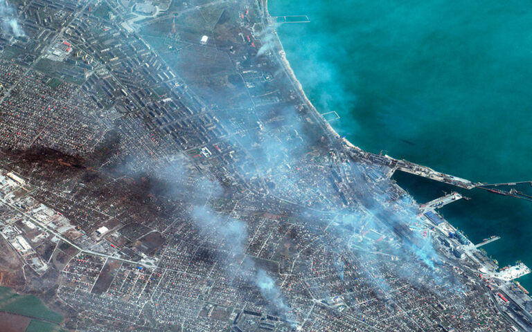 Πόλεμος στην Ουκρανία: H μάχη της Μαριούπολης μέσα από χάρτες και video