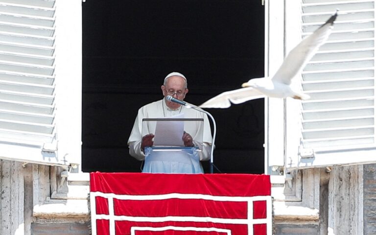 Ευχές Πάπα για το Ορθόδοξο Πάσχα, με έκκληση για ειρήνη στην Ουκρανία